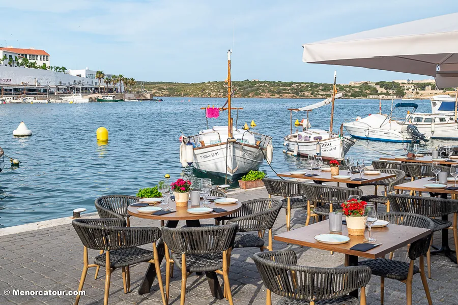 Aigucovarestaurant24 15